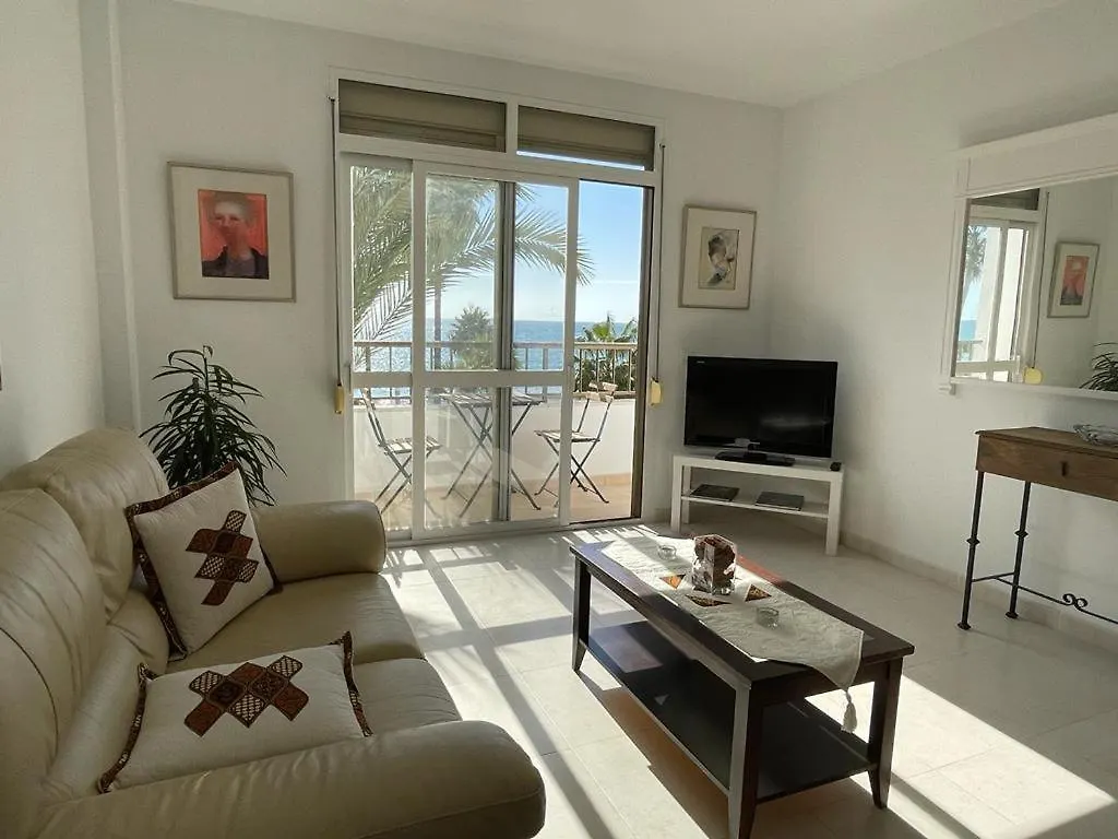 Apartamento Frente A La Playa Piso 3 Estepona 0*,